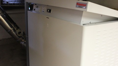 stacionární plynový kotel.JPG